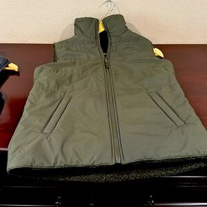 NORTHFACE reversible vest